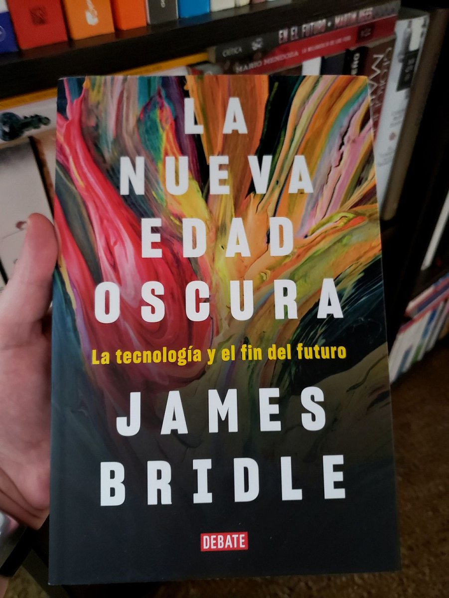 RafaEntarch's tweet photo. 4 libros que recomiendo para ayudarnos a entender por qué pasa lo que pasa actualmente en esta sociedad hiperdigitalizada e hipercontrolada. Conocer el impacto de las redes sociales en política, economía y privacidad. Como siempre, mi admiración por la brillantez de @minipetite. https://t.co/Wve3gURK2d