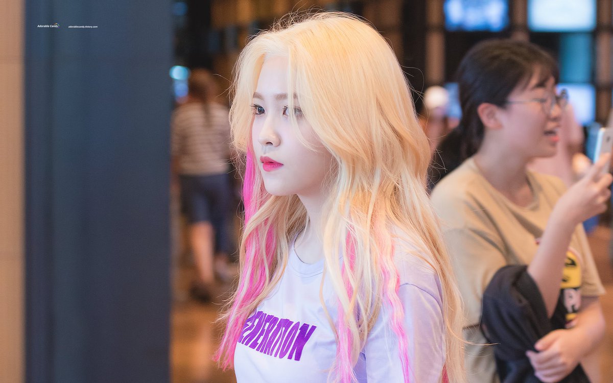 yeri looks tweet media