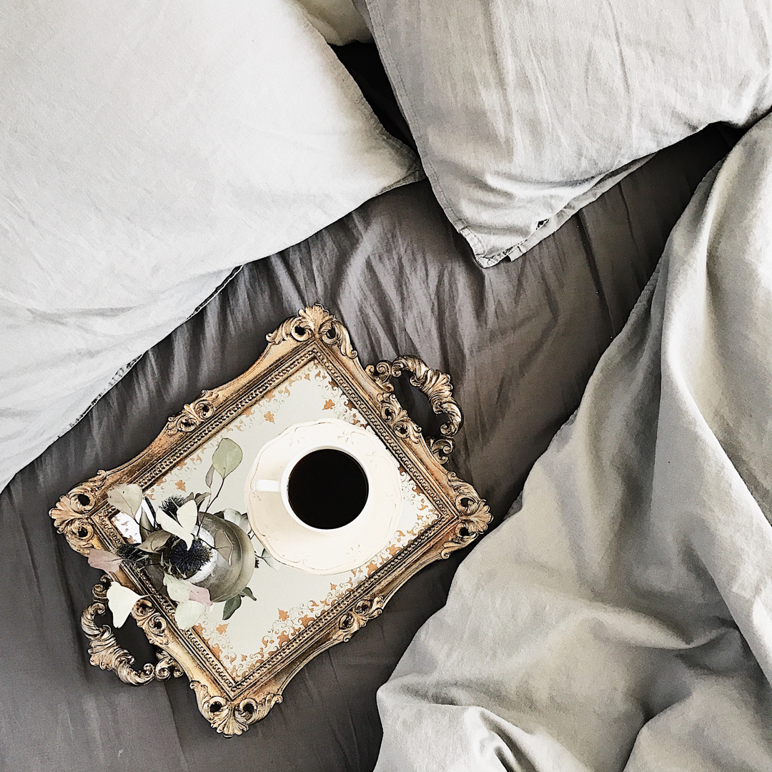 WillowWolfe's tweet photo. Wising every Sunday morning was a late start with a hot cup of coffee delivered bedside!!! Wondering what I should paint today? Feeling like painting some soft muted browns and fluffy birdies!!!
.
.
.
#willowwolfe #lovetopaint #learntopaint #weknowcolour
#willowwolfe #loveto https://t.co/LpLVR9pE2V