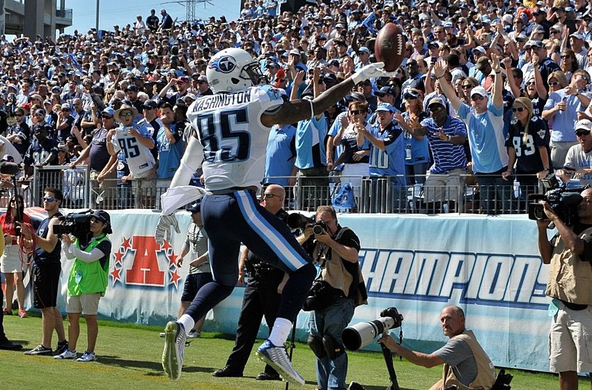 nwash85's tweet photo. Finger roll perfection‼️🔥💯 #Titans https://t.co/cuaCxD3IF9