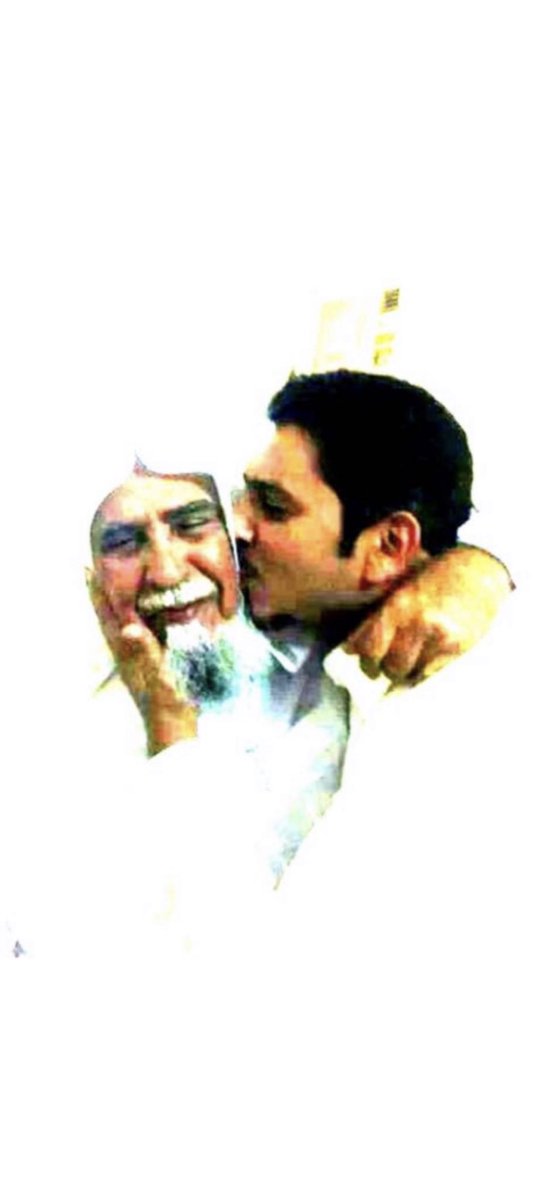 Saad22Khalid's tweet photo. وا كَبدا قدْ تَقَطَّعَتْ كَبِدي ، وحَرَّقَتْهَا لواعِجُ الْكَمَدِ ، ما ماتَ حَيٌّ لِمَيِّتٍ أَسَفاً ، أَعْذَرُ مِنْ والِدٍ على وَلَدِ ، يا رَحمَةَ اللَّهِ جاوِري جَدَثاً ، دَفَنْتُ فِيهِ حُشاشَتي بِيَدِي ، وَنَوِّري ظُلْمَةَ الْقُبُورِ على ، مَن لَمْ يَصِلْ ظُلْمُهُ إِلى أَحَدِ https://t.co/l82K5CSTSi