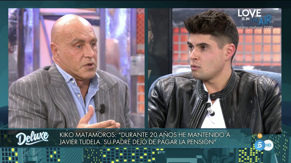 ElChicoComenta's tweet photo. ¿De parte de quién estáis en esta polémica? | #SábadoDeluxe

🔁 - Kiko Matamoros
❤️ - Javier Tudela https://t.co/A2LbBLeHXi