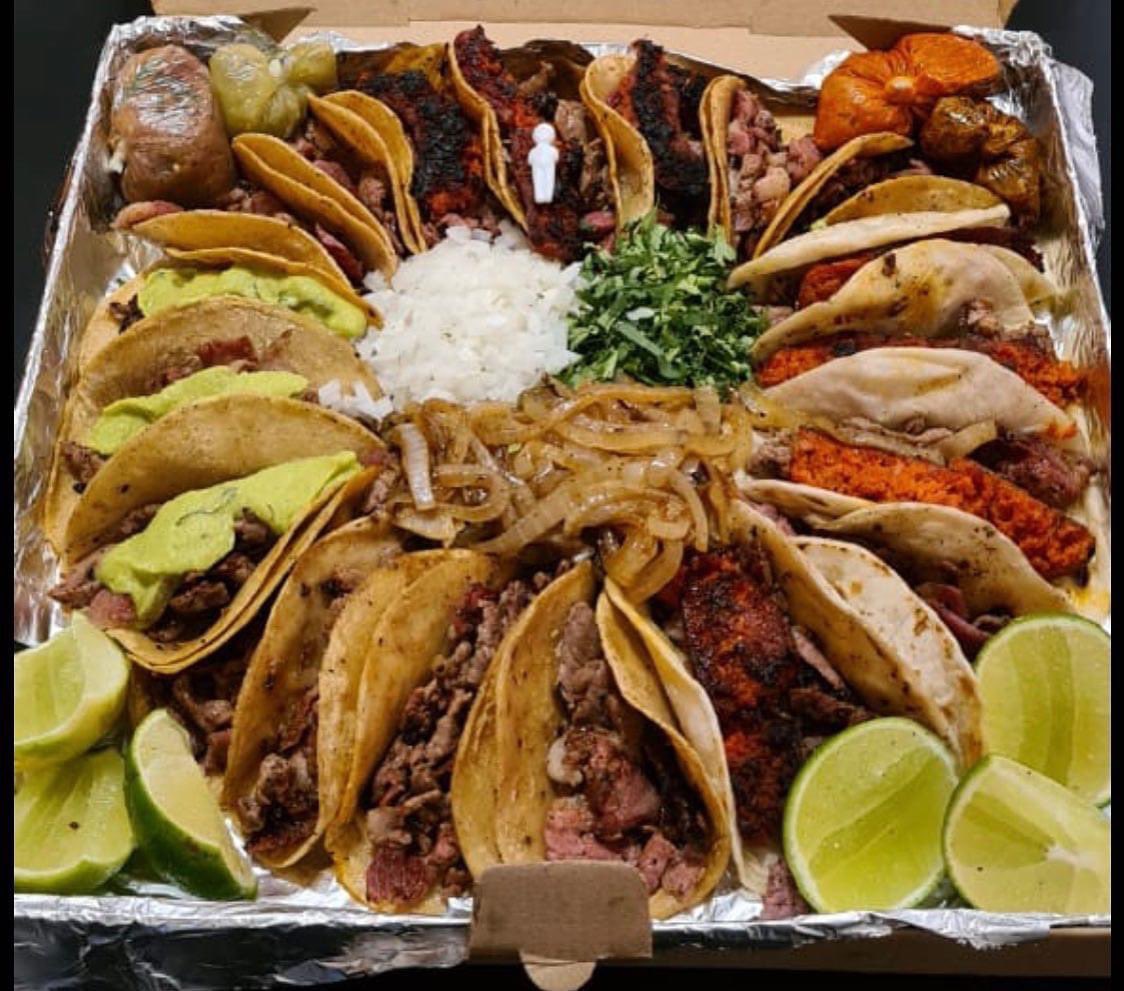 letrasdemorado's tweet photo. Si estás en la CDMX y tienes ganas de rosca, permíteme sugerirte esta (la rosca) de Tacos Los Nacionales en la Narvarte.
📲5560757134
☎️5589368922

Es negocio de un amigo y va calado, va garantizado. MUCHO. 😋😉
Si gustas apoyar con un RT, te lo agradecemos. 🙌🏼😉 #ApoyaLoLocal https://t.co/pge74fnaVW