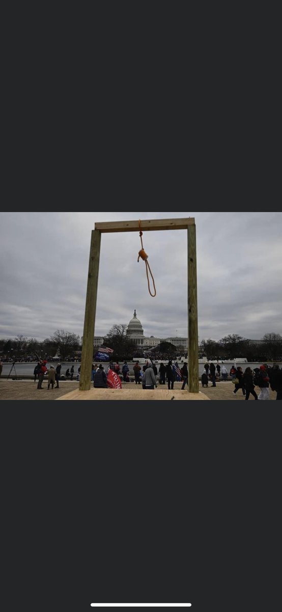 __boisa's tweet photo. I’ve always been supported marginalized groups who want to fight the injustices of this country (as anyone should) but I just wish y’all gave that same energy towards anti-semitism https://t.co/d9SdEvBcSz