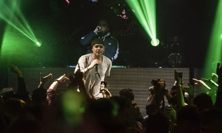 Kanadımı kırdılar uçamadım anne
Savaşa soktular koşturdum.

- Ceza