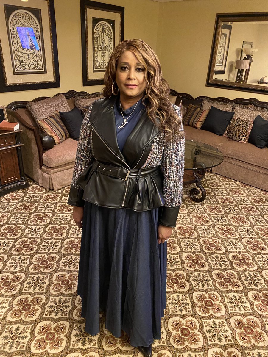 #WORSHIP#LOVEGOD’SHOUSE#GREENROOM#GODISGOOD