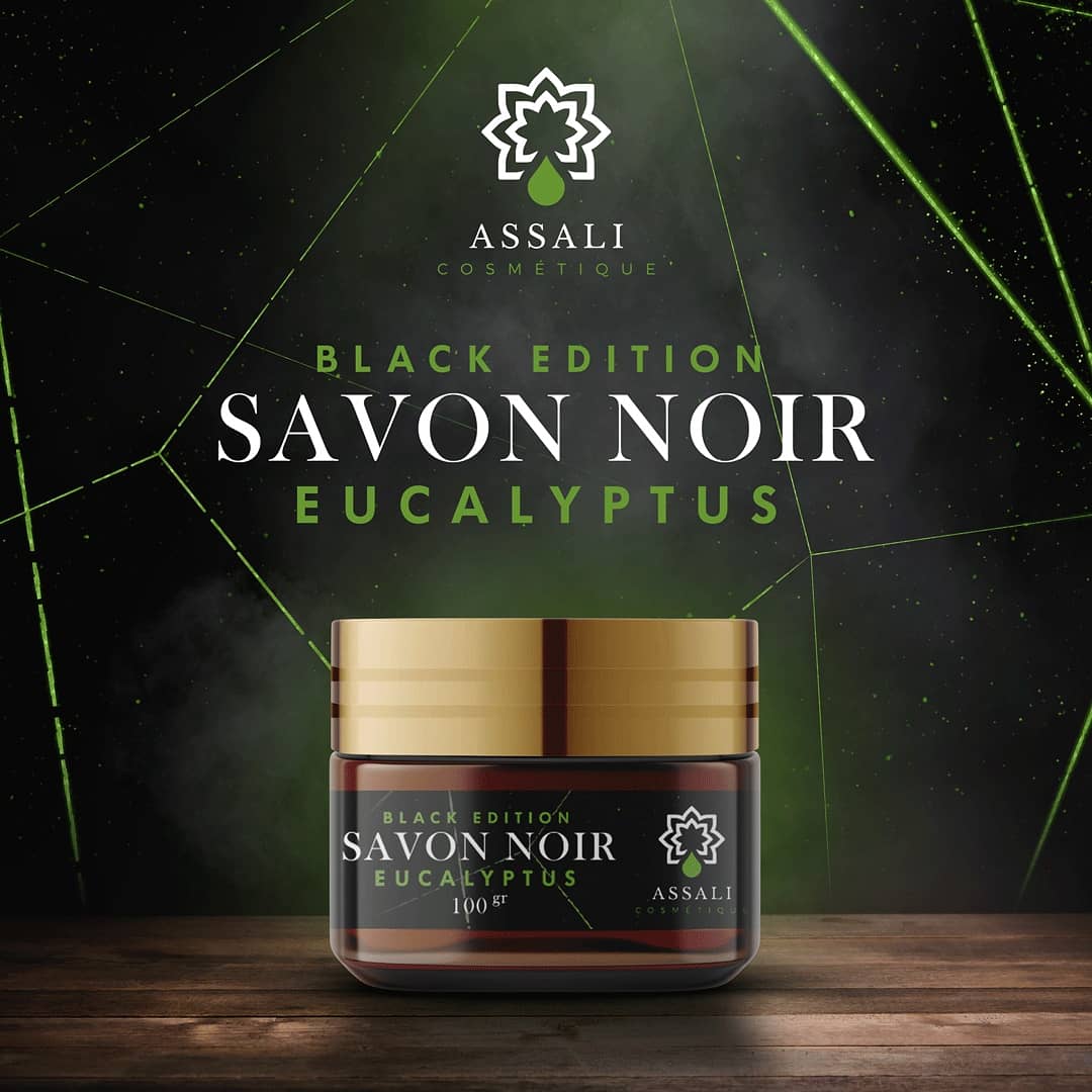 Assali_pur's tweet image. 🆕 Tout de noir vêtu .. un classique qui traverse le temps

⭐ Devons-nous présenter cet invité prestigieux ?

🇲🇦 Incontournable, le savon noir marocain représente un véritable trésor

🌹 Dans la pure tradition marocaine, #assali est heureux de vous dévoiler sa "black édition"