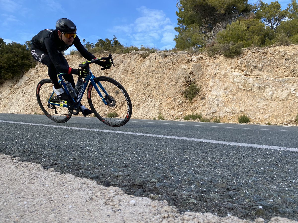 essaxtwtr's tweet photo. Disfruta de cada pedalada 🔥
#Saddle #Essax #Cycling #Ciclismo https://t.co/qW4IxSR9tR