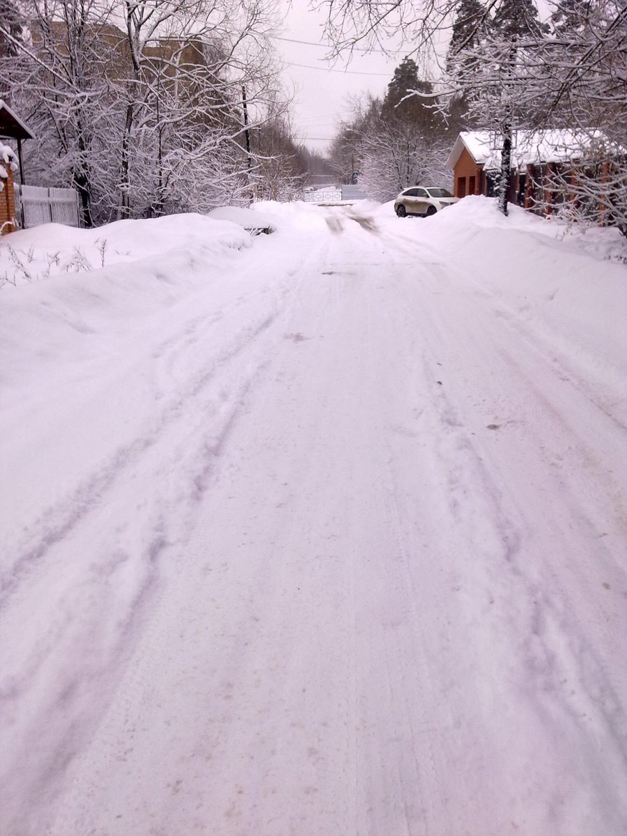 chi0fficial's tweet photo. Can you see beauty of snow? Magic winter ❄️
#moscowwinter https://t.co/QtmE4kzoCe