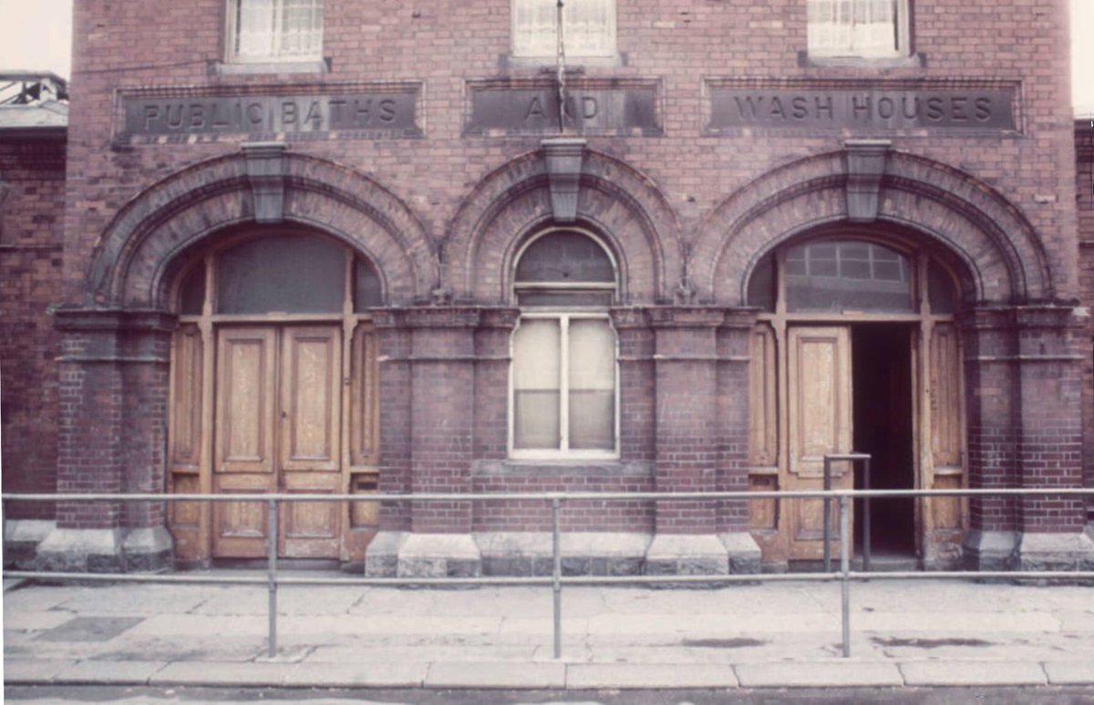 Dublin in 1974, a thread.We don't know who took these superb photos and would welcome any info. PS: This is one long thread.