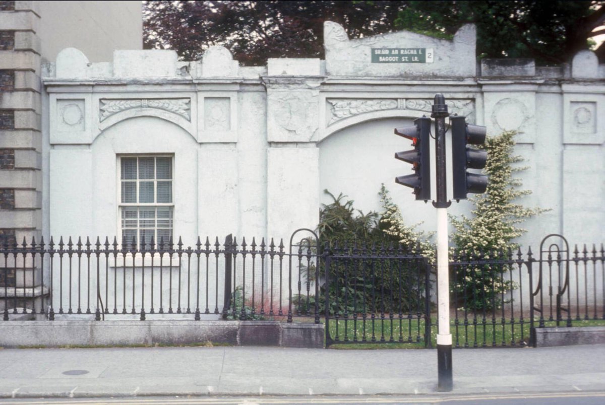 Dublin in 1974, a thread.We don't know who took these superb photos and would welcome any info. PS: This is one long thread.
