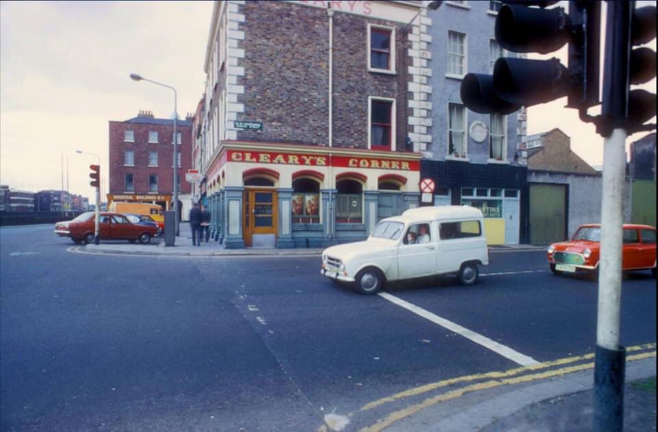 Dublin in 1974, a thread.We don't know who took these superb photos and would welcome any info. PS: This is one long thread.