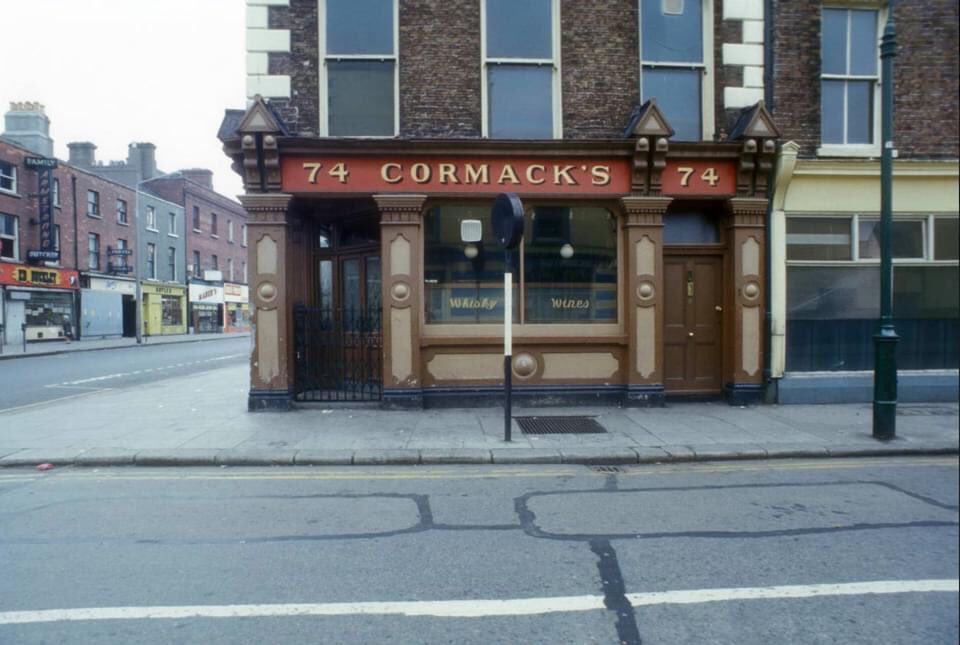 Dublin in 1974, a thread.We don't know who took these superb photos and would welcome any info. PS: This is one long thread.