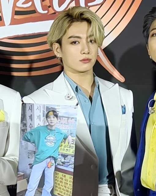 ErZHWnfWMAYop4-?format=jpg&name=small