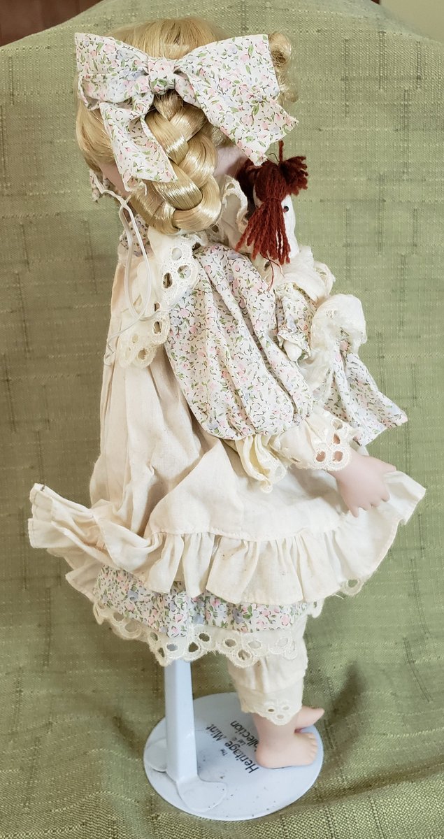 atticesoterica's tweet photo. Vintage Brinn's Collectible Edition Porcelain Baby Doll 16" Tall Hand Painted Hand Crafted In Original Box With Doll Stand With Certificate https://t.co/Et341GQYc4 #AtticEsoterica #Brinn'SCollectible https://t.co/Lfhm7WJd2R