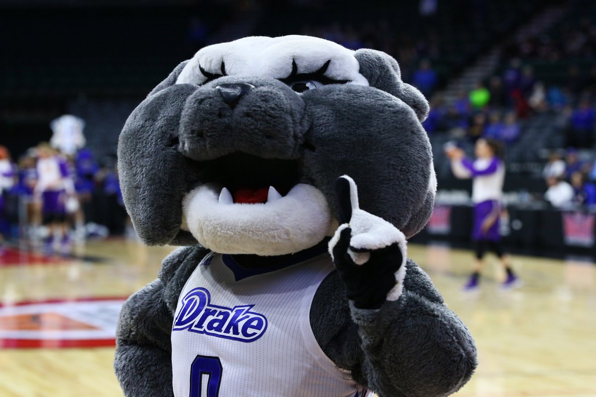 select_pt's tweet photo. The @DrakeBulldogsMB team continues to dominate the season 13-0! We’re proud to provide the team with the athletic training support they need to keep playing their best. Go Bulldogs! 🏀

#SelectPhysicalTherapy #CollegeBasketball #Athletes #ThePowerOfPhysicalTherapy https://t.co/cMrEH8ErsV