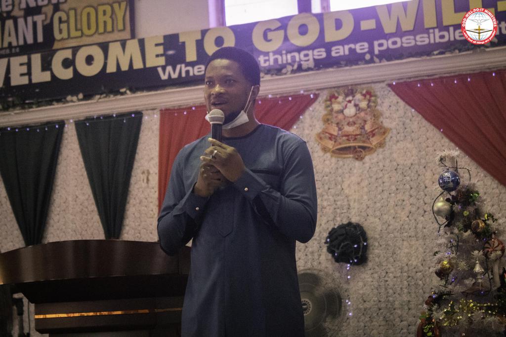 GodwilldoitMin's tweet photo. Pastor Lawrence Oyor ministring!

#Secondsunday
#Gwdim https://t.co/B7rmSyTg8q