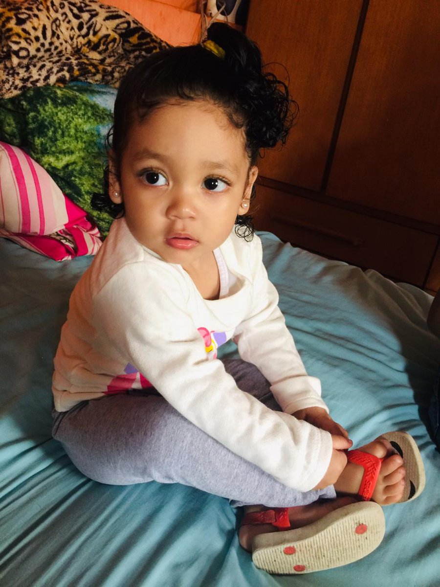 LuizaManu10's tweet photo. Quando ela não era abusada//Agora faz até pose de maloqueira 🥺🤨🥰❤ #meuclone.🥰 https://t.co/GBLEeS508r