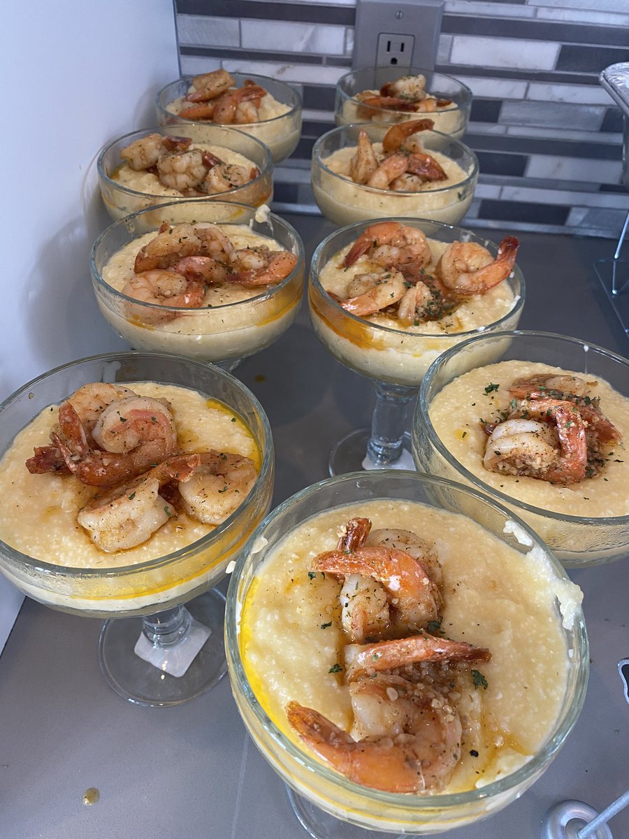 MissShine__'s tweet photo. Some of the items I catered for brunch today 🥂 https://t.co/wesphWZjx9