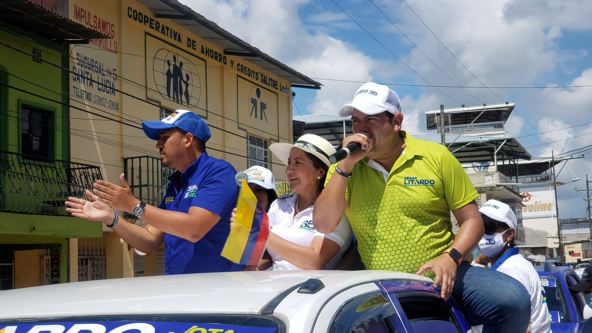 Por un futuro de oportunidades. Un futuro de trabajo colectivo. Un futuro de paz. Y sobre todo, un futuro liderado por una mujer capaz como <a href="/XimenaPena1/">Ximena Peña</a>, a votar todo, todiiito <a href="/35PAIS/">Pily Castillo KRC 🗣️</a>. 
¡Gracias Santa Lucía por su respaldo!

#VuelveLa35 
#LitardoAsambleístaNacional