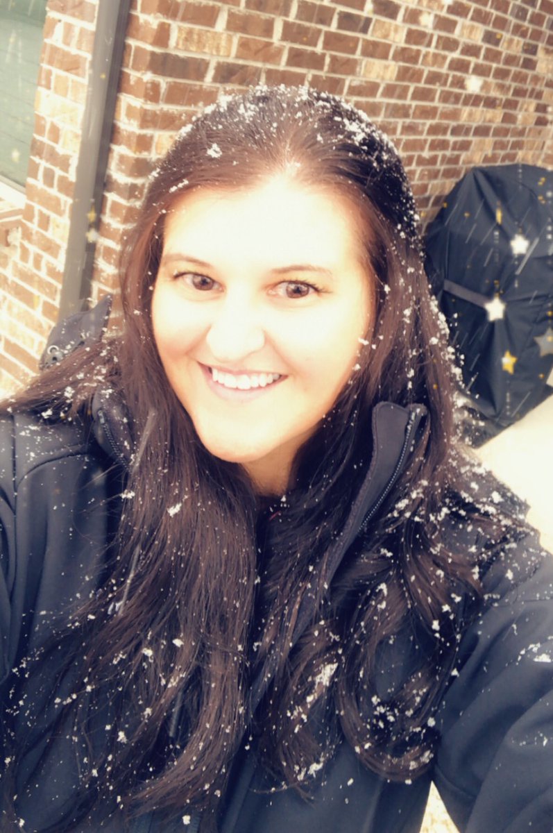 VeronicaL5209's tweet photo. To have snow in my hair right here in good ole TX feels a lil like God saying.....here ya go - I know how much your soul needs this right now. #snowinTX #mtngirlat💖 #thankyouGod https://t.co/34h88sYDEZ
