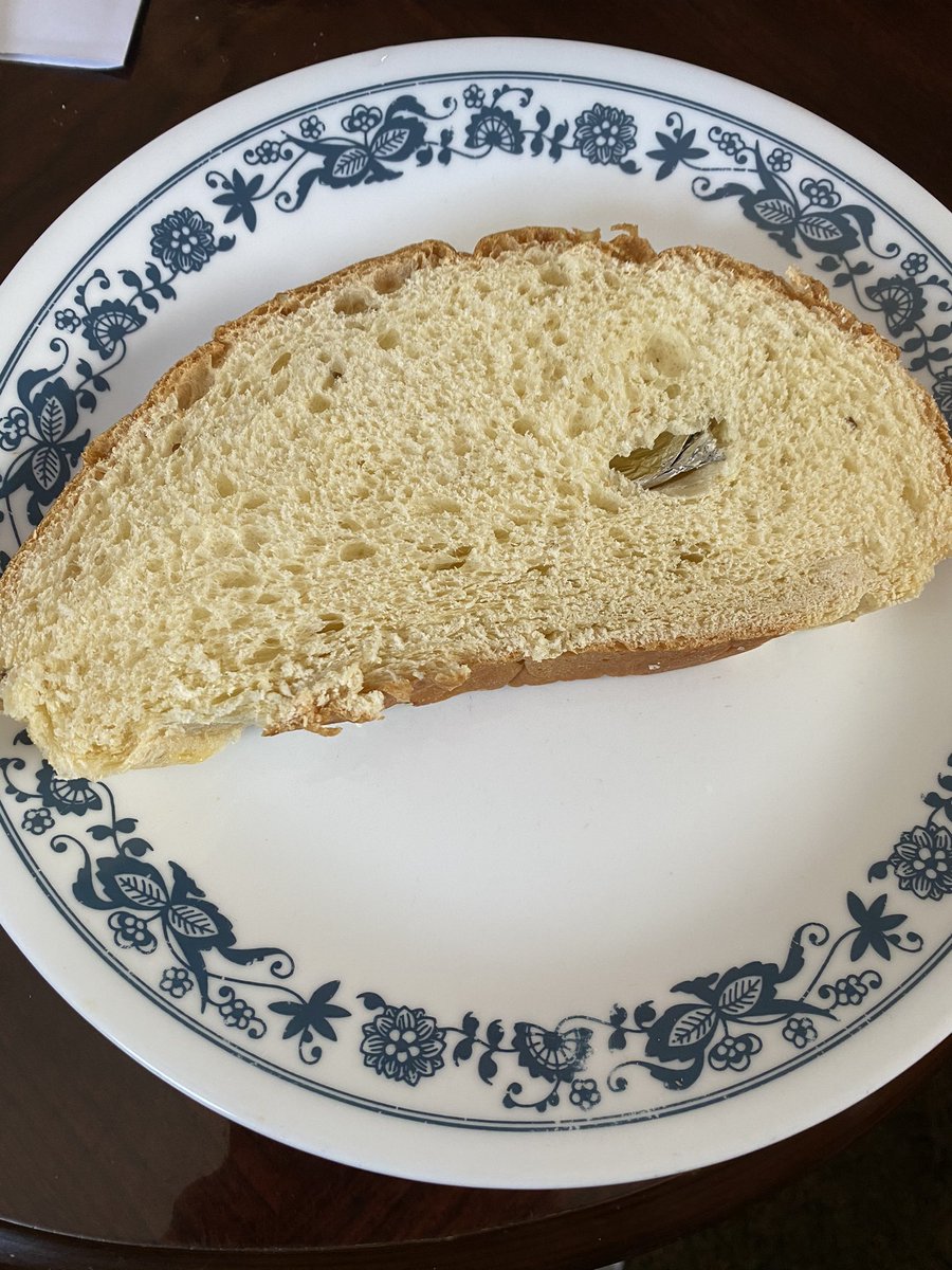 AMarathakis's tweet photo. I’m convinced the 2020 vasilopita didn’t have a coin, but 2021 is already looking better😁����🇷 #ItsAGreekThing #IfYouKnowYouKnow #LetsGo https://t.co/QI76mPOmSa