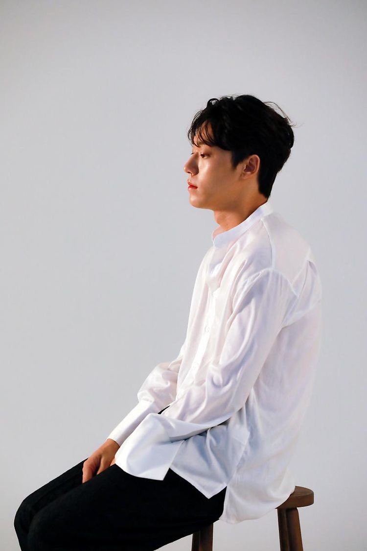 dohyunfiles's tweet photo. he is literally so perfect pls I will never get over this photoshoot 😔✊🏻 #LeeDoHyun https://t.co/nWEytJg1nc