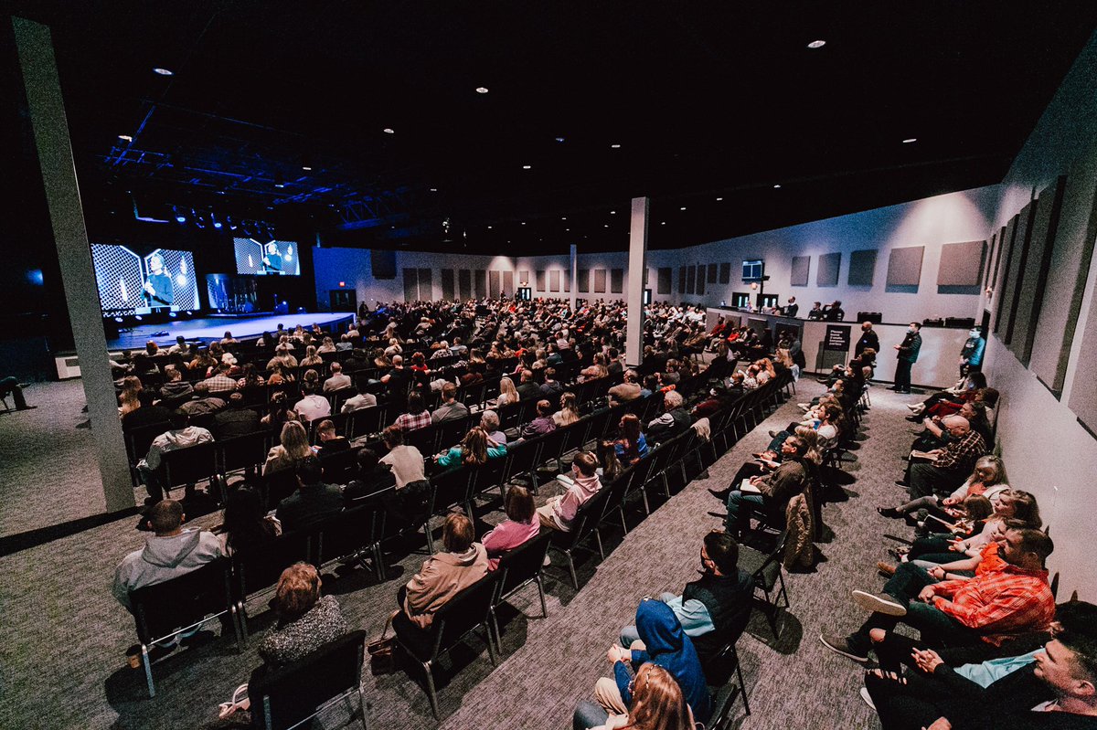 Jentezen's tweet photo. God really wants us all to keep reaching souls. He is so faithful and we give Him all the glory for the launch of Free Chapel Braselton. Thank you Blake, Laura and the entire team. It’s such an exciting time to start our annual fast together! https://t.co/TKjOleOm4n