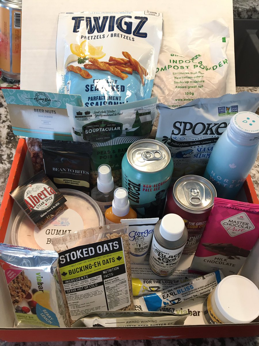 Adrienne_Pan's tweet photo. Found this at the @sobeys near my house.
#TheAlbertaBox has 22 products in, mostly food and drink... but even locally-made hand sanitizer and compost powder.
This was $50 and totally worth getting.
I’m really digging the @_twigz so far!
#yegfood #yeg #buylocal #ShopLocal https://t.co/UXvluPplQg