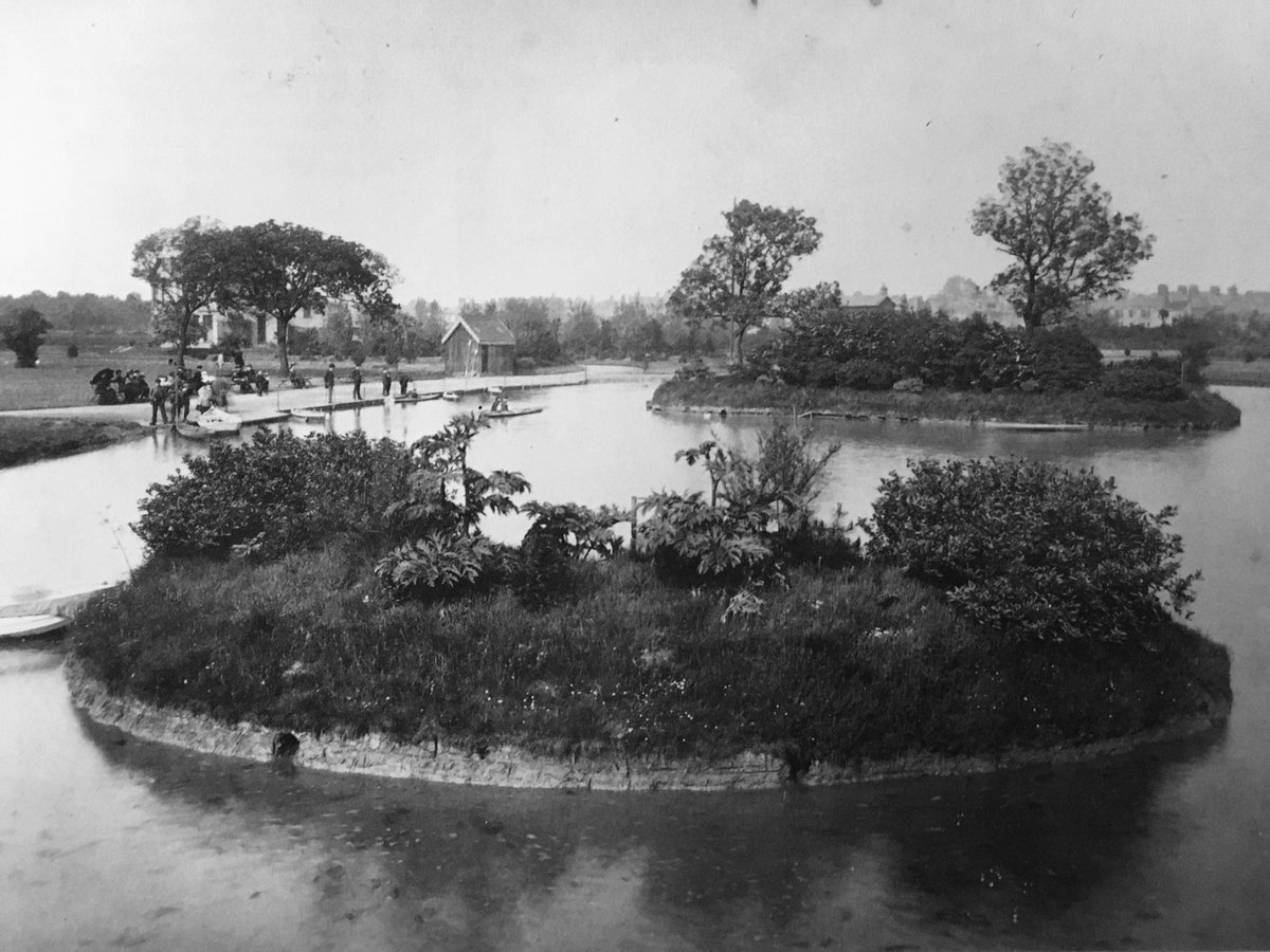 Another incredible image, this time from 1877 showing the newly-opened Botanic Gardens off Spring Bank. You can just see the home of curator Mr J.C. Niven to the left behind some trees.
