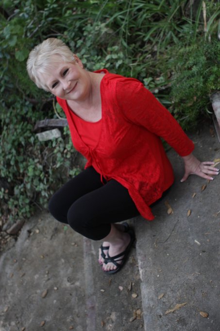 I fell down the rabbit hole today trying to find my daughter. I may have to hire a professional for this<a href="/tag/gilf"class="tags"><span>#gilf</span></a>