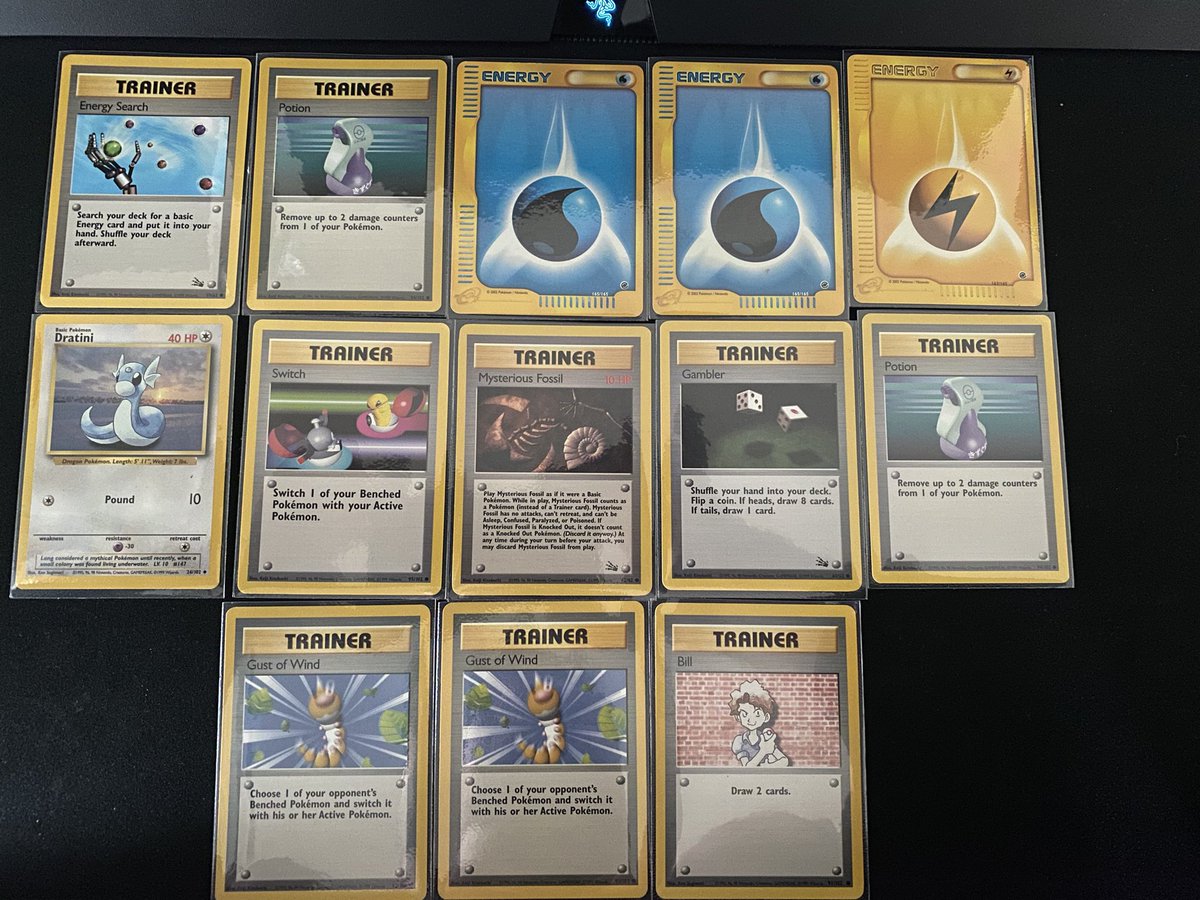 Smokeringss_'s tweet image. Picked up 500+ cards today need help figuring out the rarity of these cards three are from the expedition base set and the rest are just from 1999 #pokemon #pokemontcg #pokemonhelp