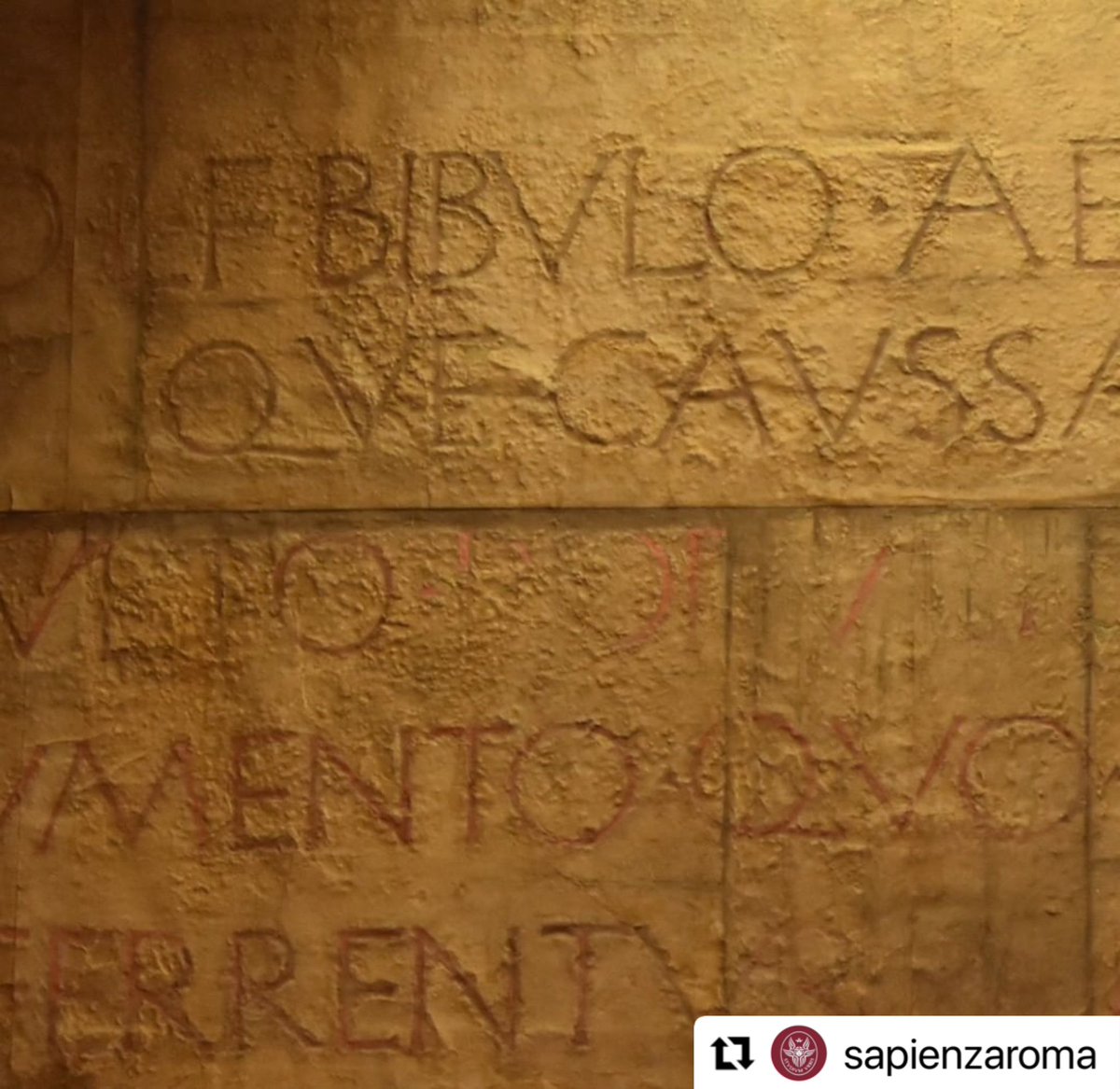 📸🎮 #Valeteviatores, le epigrafi latine digitalizzate diventano un videogioco storico: scansioni in 3D di una selezione di iscrizioni latine conservate in varie città romane, dal Portogallo a Roma, montate in un videogame ➡️ bit.ly/progetto-valet…
#ricercaSapienza #Dsa_Sapienza