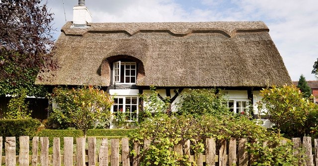 EXITRealtyProTX's tweet photo. 10 Cozy Country Cottages From Around the World #LovEXIT #EXITRealtyPro https://t.co/mOq8jFT0TE https://t.co/mzyepTeMkG