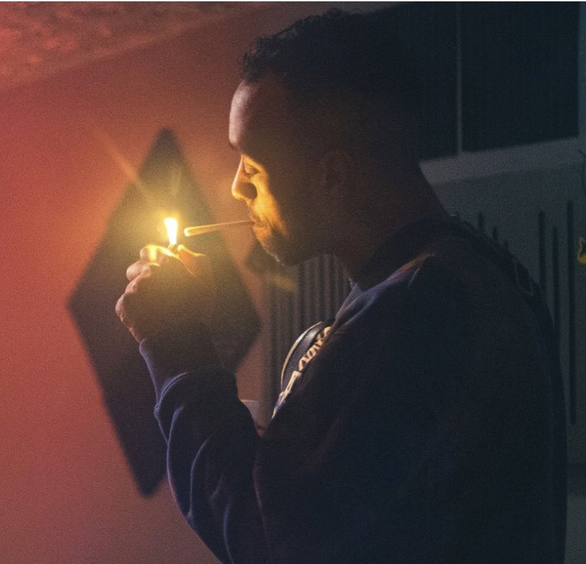 OfficialPlatnum's tweet photo. @AaronPlatnum @michelleplatnum working on new music 🎵 THIS ONE IS A BANGOR 🔥🔥🔥 https://t.co/agUhxKJlUf