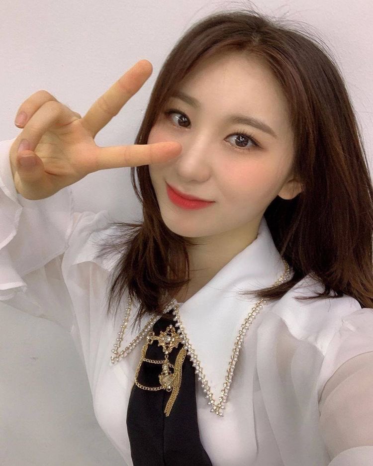 wwflrt's tweet image. happy birthday loml you deserve everything good in life i love you so much &amp;lt;3 

#OurWingsChaeyeonDay
#우리의_따뜻한겨울_채연아_생일축하해