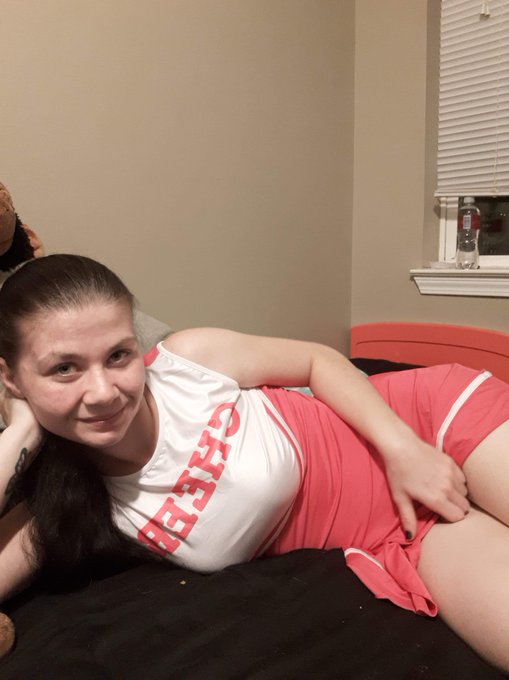 Daddysgirl0610 $5=2 vids $25=5 vids, $50=10 vids and a pair of panties, $100=all vids, huge sale VOTE<a href="/tag/manyvids"class="tags"><span>#manyvids</span></a>