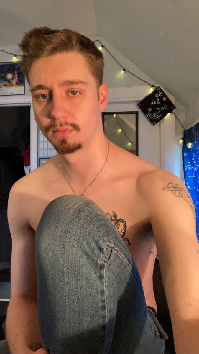 SlushRush21's tweet image. chill out with your dills out