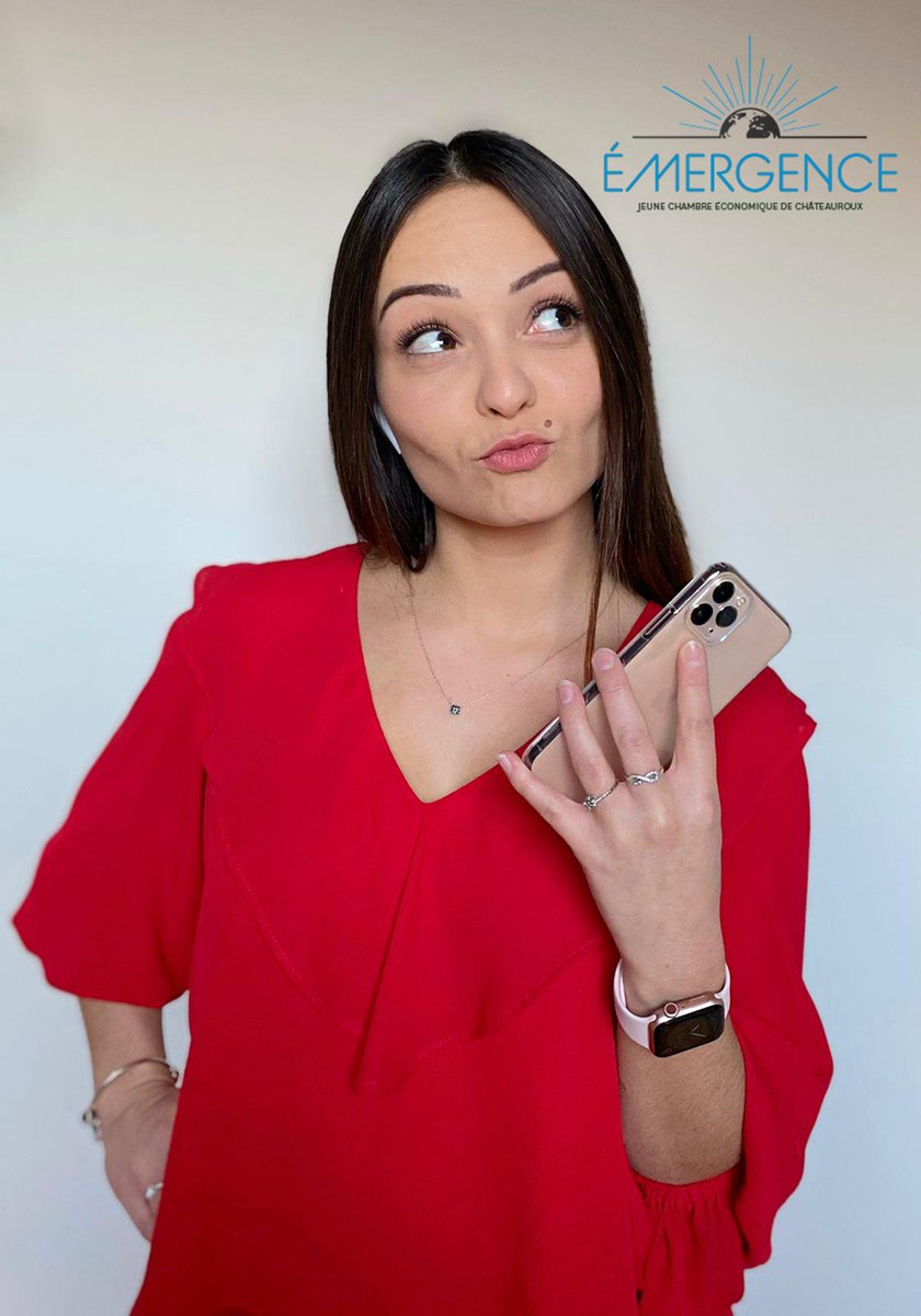 jcechateauroux's tweet photo. PRÉSENTATION DE L'ÉQUIPE ÉMERGENCE 🌍
📱𝐕𝐢𝐜𝐞-𝐏𝐫𝐞́𝐬𝐢𝐝𝐞𝐧𝐭𝐞 𝐜𝐡𝐚𝐫𝐠𝐞́𝐞 𝐝𝐞 𝐥𝐚 𝐜𝐨𝐦𝐦𝐮𝐧𝐢𝐜𝐚𝐭𝐢𝐨𝐧, 𝐝𝐞́𝐥𝐞́𝐠𝐮𝐞́𝐞 𝐚̀ 𝐥'𝐚𝐜𝐭𝐢𝐨𝐧, Léa. https://t.co/ZJbNfHVOnc
