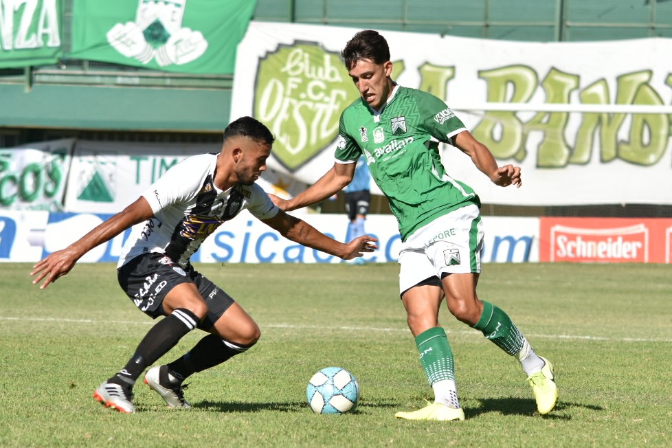 Estudiantes de Buenos Aires - Club Ferro Carril Oeste placar ao