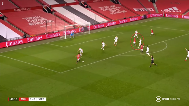 These examples show 2 situations where James is in a wide area. Greenwood doesn't move away from his marker with a sprint or change in movement. Both times he made it easier for the defenders and more difficult for James, even if his execution was poor both times.