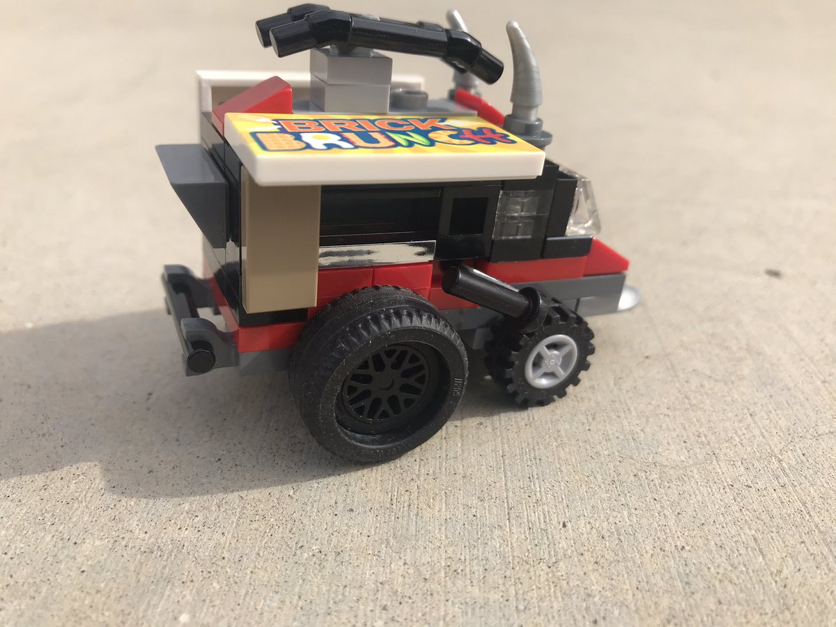 roninbricks's tweet photo. @BricksLa Brick Brunch Truck rebuild contest.
Tim Heiderich designed the original kit that was in our attendee box. Our task was to customize/recreate the brunch truck.
Furiousa’s Wasteland Questionable Meat Grill and Crepes
@LEGO_Group @BricksLa #MadMax https://t.co/swPOlWbQaK