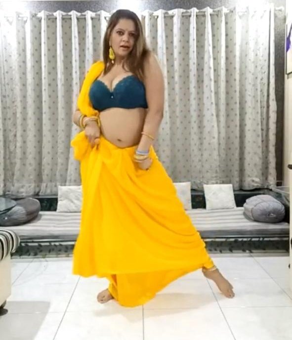 sapnasappuu's tweet photo. Last night hot 🔥 dance " tip tip barsa pani " on my official App 
https://t.co/zUe496K4hZ
I'm available on my App till 31st  January 🤗

Plz like &amp; share 🥰💋 https://t.co/fIxsfaaGnl