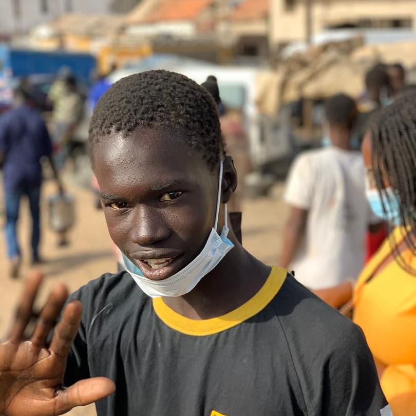 HSC_AER's tweet photo. Pour le Noël des enfants de la rue ce 10 janvier, nous n'avons pas pu faire toutes les activités prévues à cause des restrictions sanitaires. Mais on a partagé un petit moment avec les enfants en leur distribuant les repas. Merci à tous #charity #dakar  #senegal https://t.co/SLFmSVN9Tv