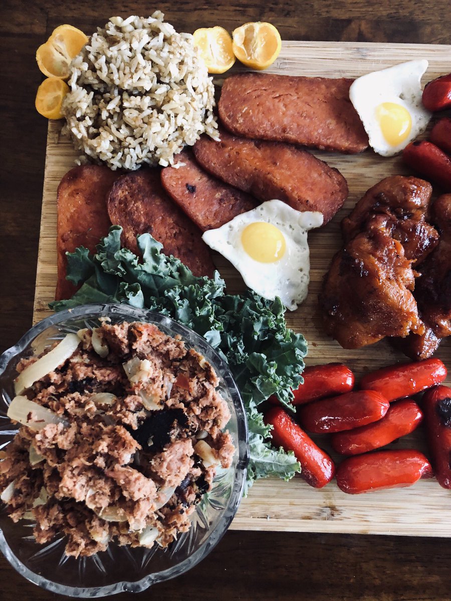 kapow_paolo's tweet photo. what y’all know about that Filipino breakfast tho🥵 https://t.co/sGW6Jdflad