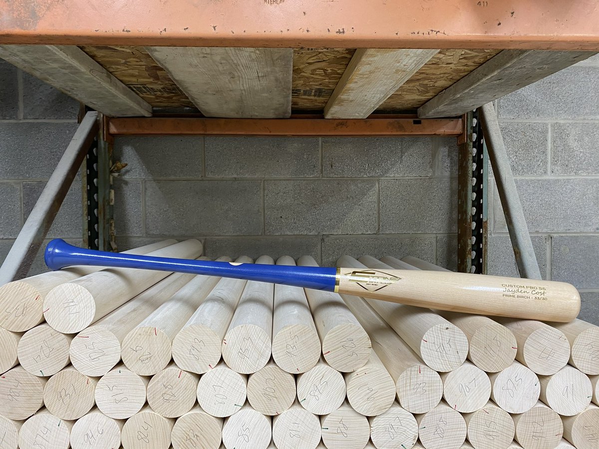 StoneBatCo's tweet image. Custom Pro S5 ❄️❄️❄️
Blue Handle / Natural Barrel