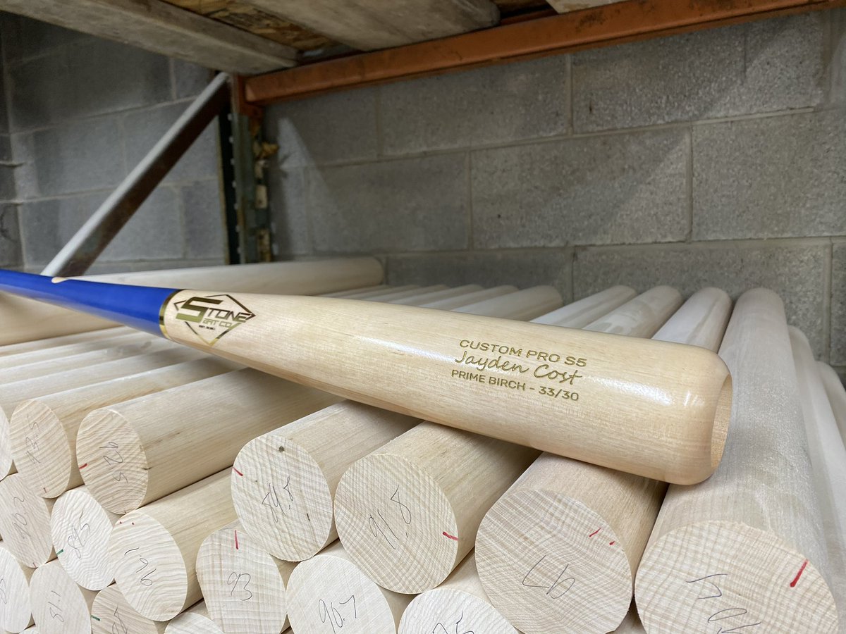 StoneBatCo's tweet image. Custom Pro S5 ❄️❄️❄️
Blue Handle / Natural Barrel