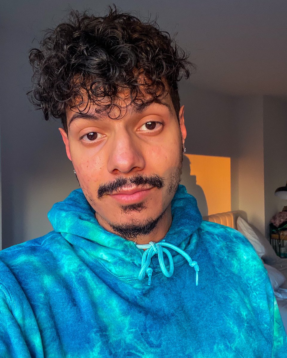 __alejandrooo's tweet photo. Felt cute. Might delete later. https://t.co/YEntxVUOIY