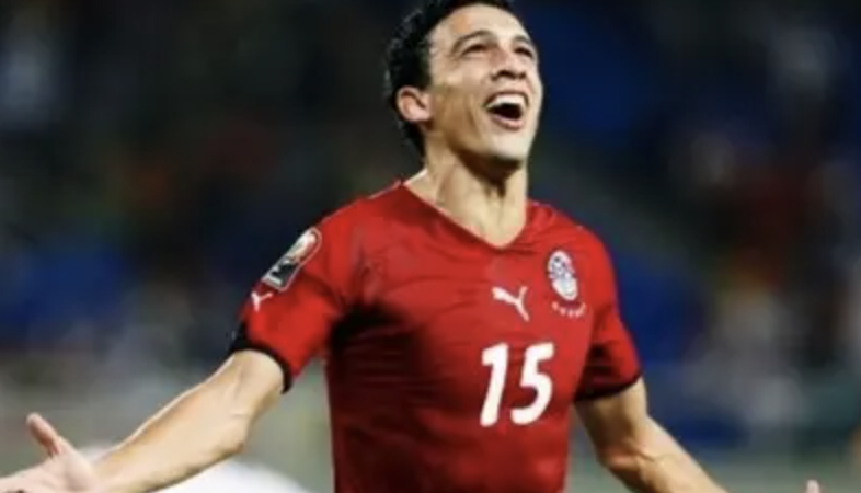 nyongha's tweet photo. Mohamed Naguy @Geddo se retire officiellement des terrains de football.
En terminant meilleur buteur a la #Can2010 le "supersub" des Pharaons avait propulsé l'Egypte vers son 3e titre consécutif.
Il est notamment passé par @AlAhly @HullCity Ittihad Alexandrie et Al Gouna. https://t.co/Vq8LMZWC4B