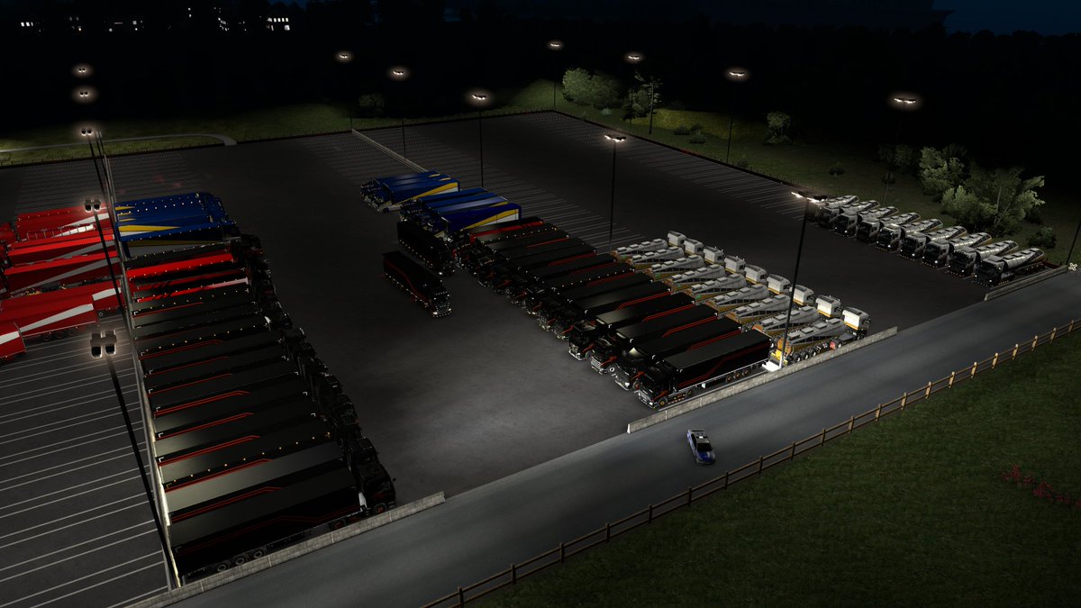 PhoenixVTC's tweet image. Great turn out for our first public convoy at @TruckersFM's event today! Surrounded by lots of lovely VTC's also! Our drivers really enjoyed it, and can't wait until next time &amp;lt;3